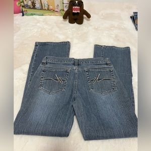 Daisy’s Fuentes moda jeans 👖